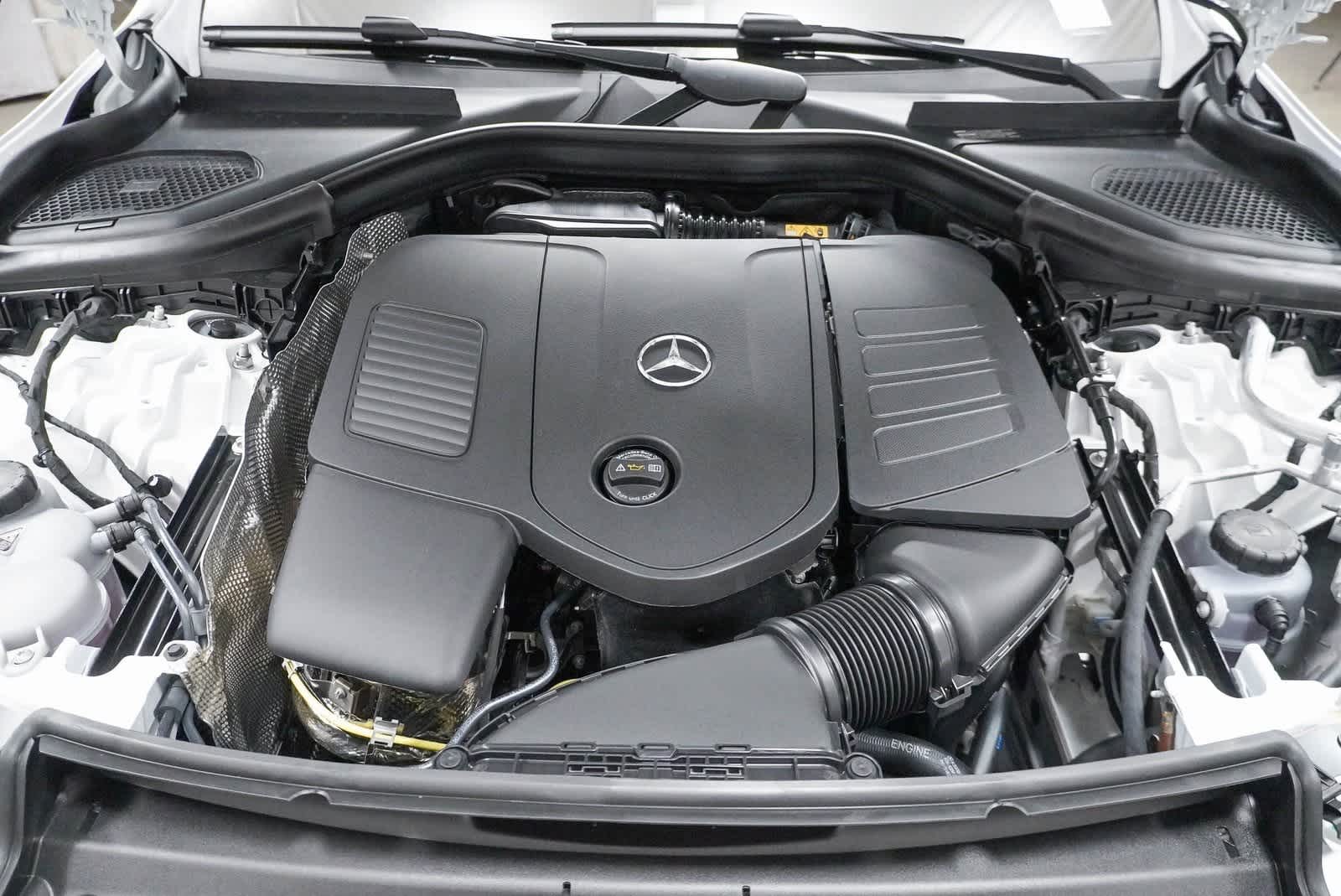 2025 Mercedes-Benz GLC 300 28