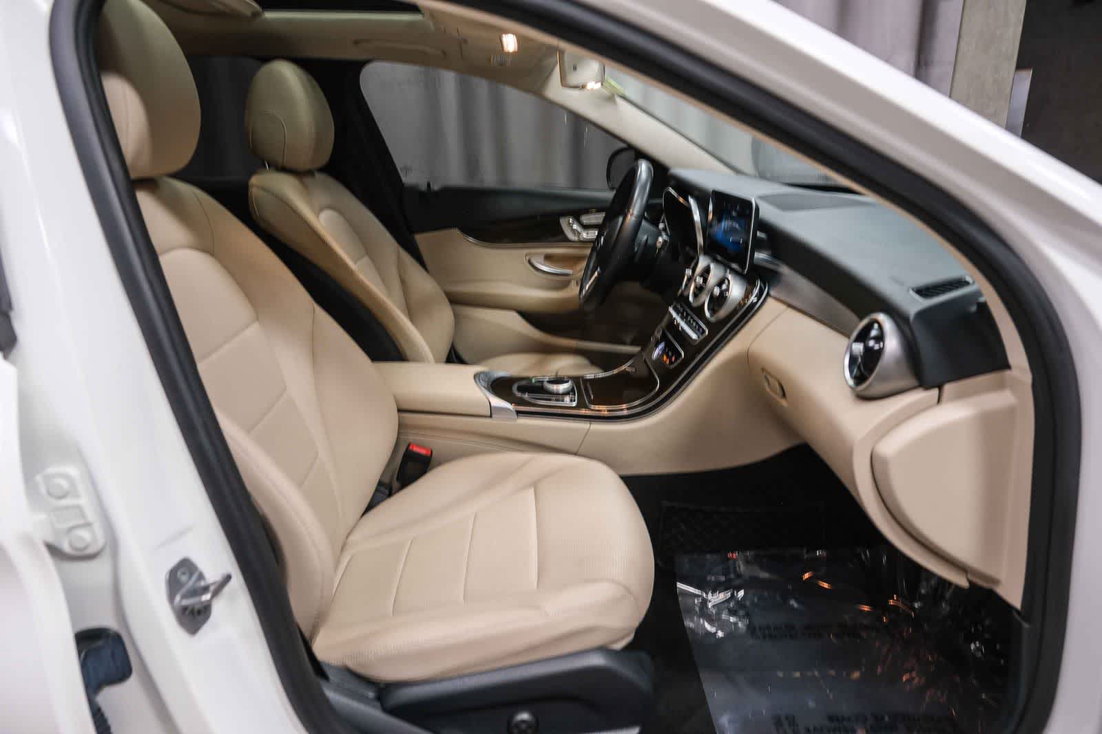 Thumbnail: 2019 Mercedes-Benz C-Class - 21