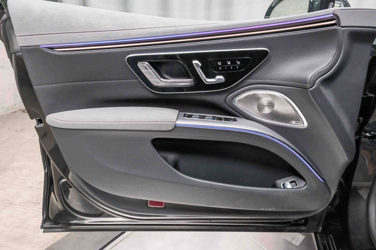 Thumbnail: 2025 Mercedes-Benz EQS - 20