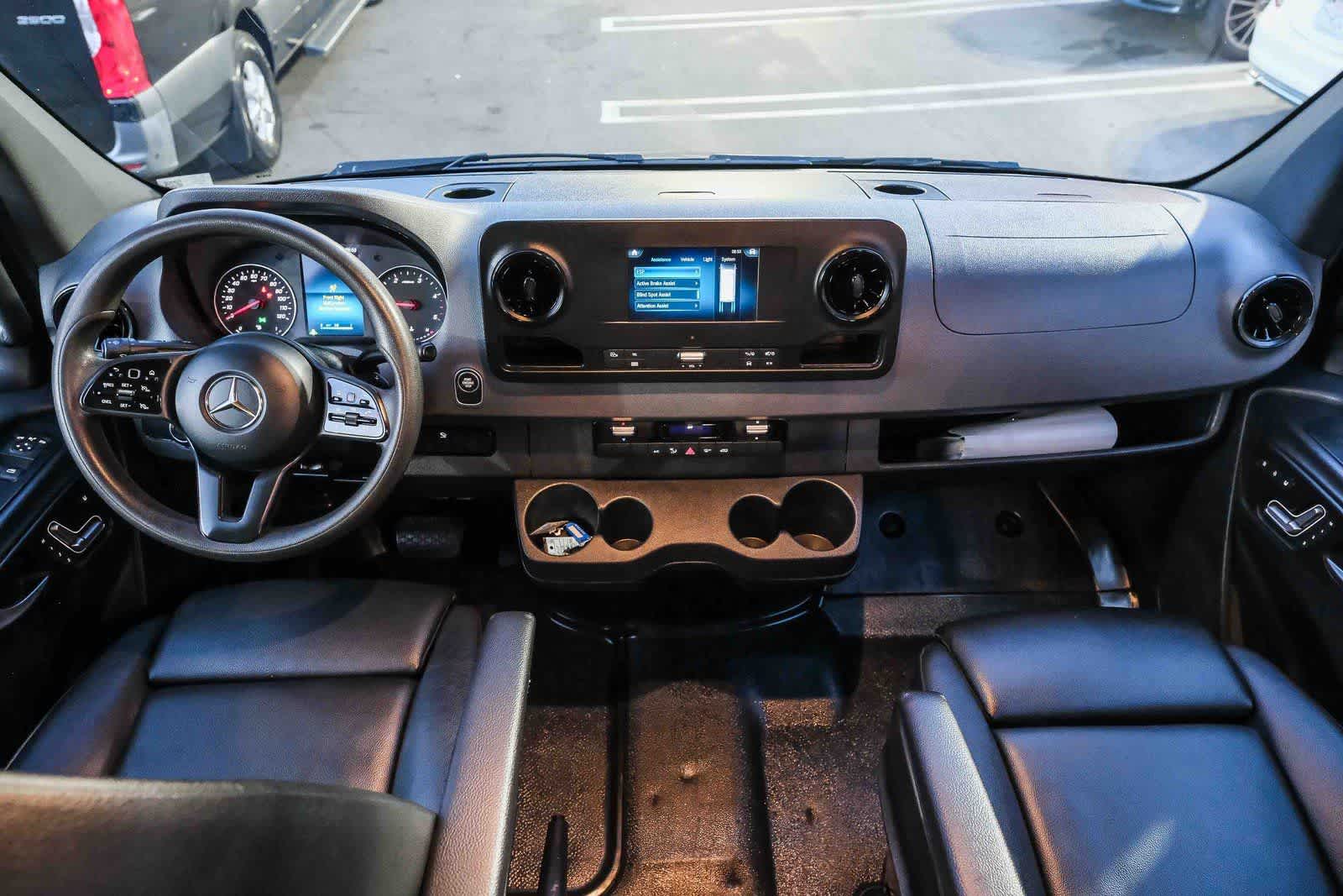 Thumbnail: 2021 Mercedes-Benz Sprinter - 13