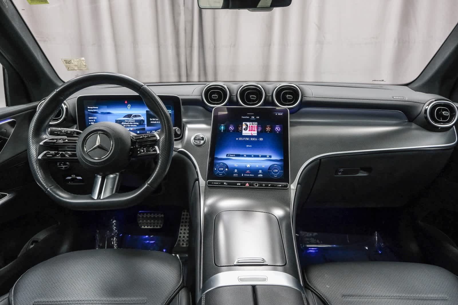 Thumbnail: 2023 Mercedes-Benz GLC - 12