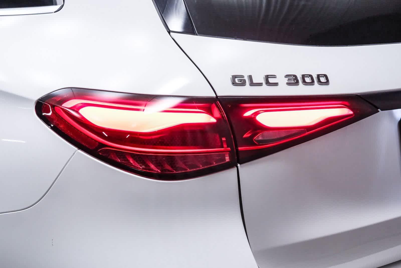 Thumbnail: 2025 Mercedes-Benz GLC - 7