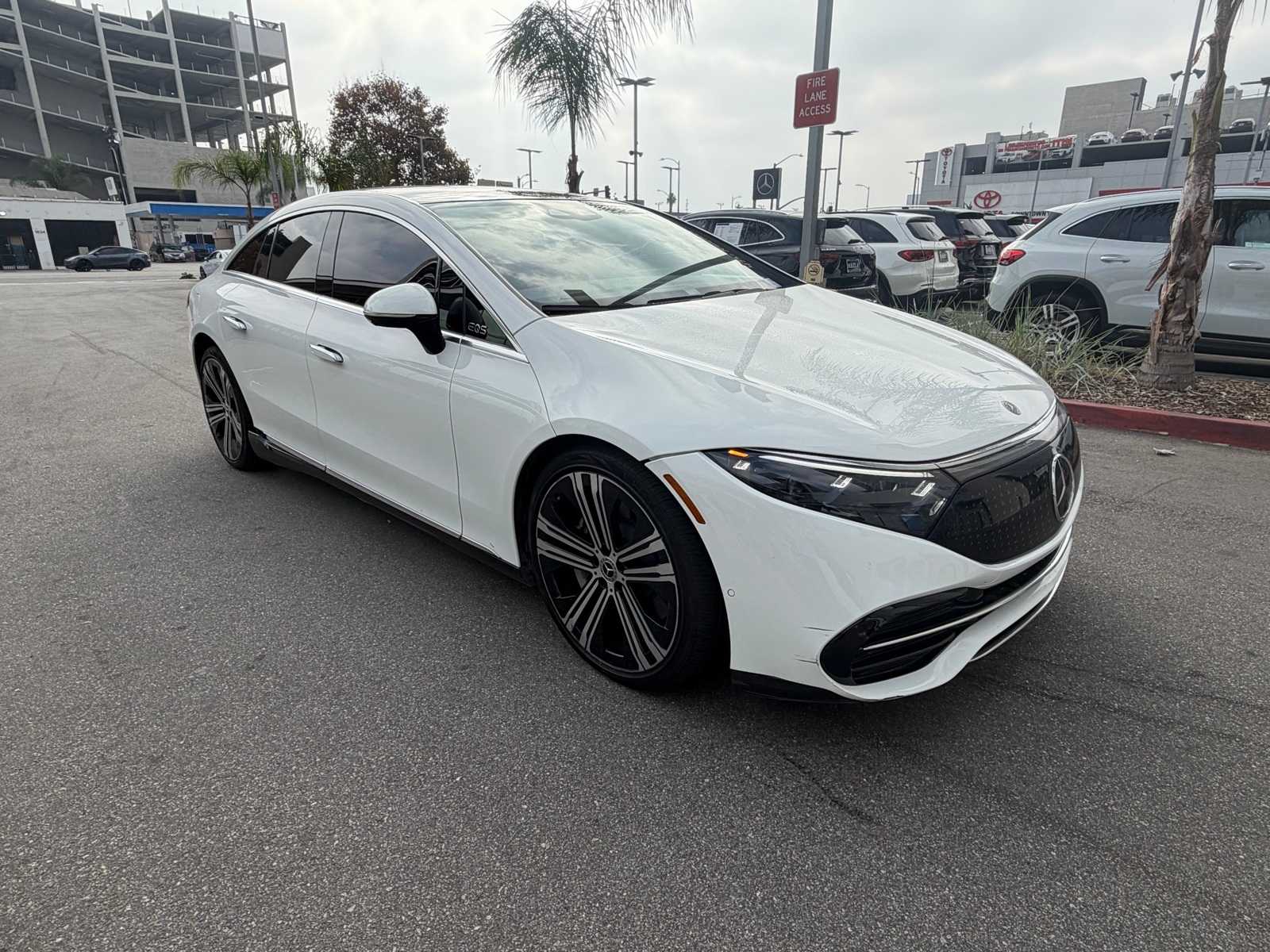 Thumbnail: 2022 Mercedes-Benz EQS - 5