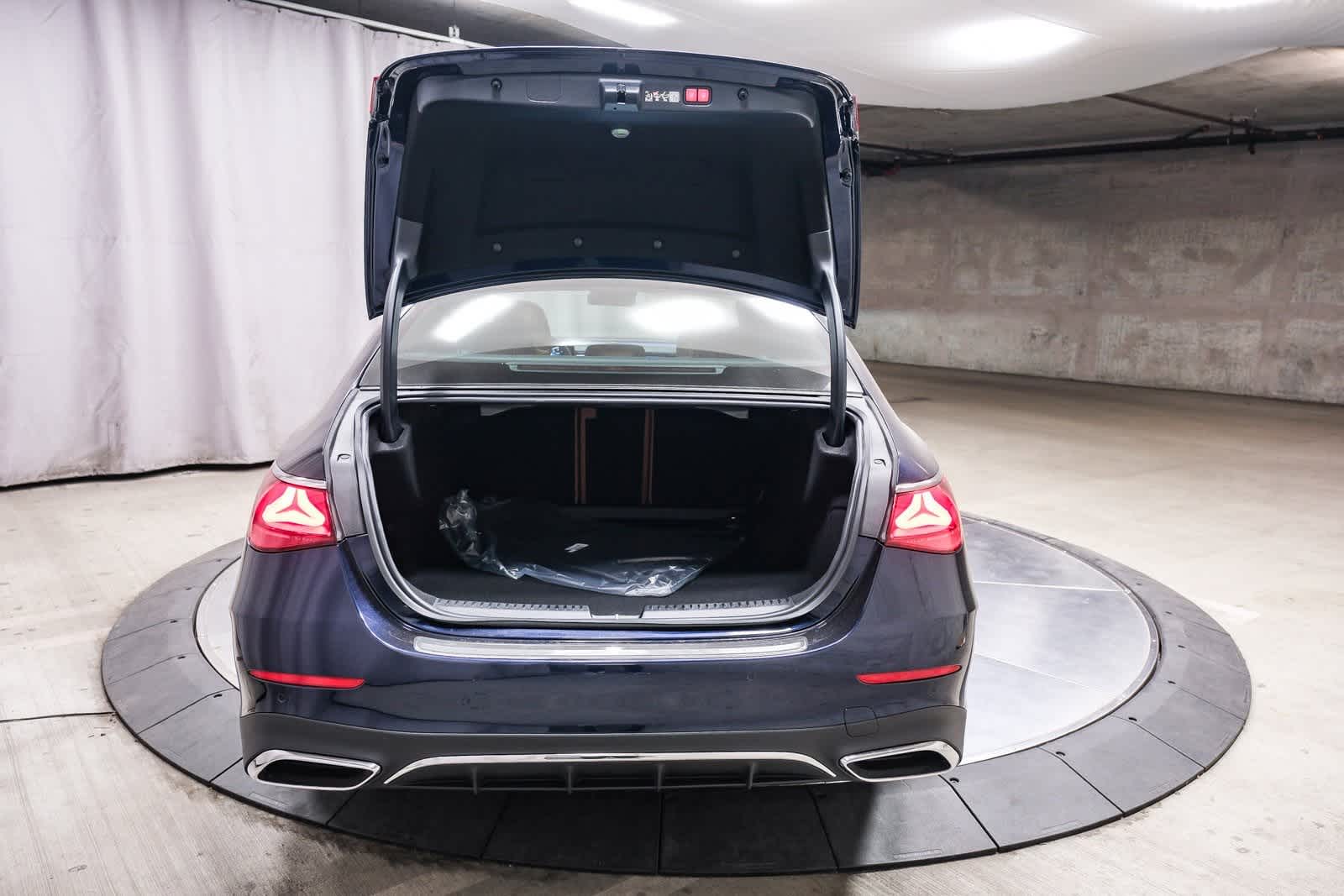 Thumbnail: 2026 Mercedes-Benz E-Class - 25