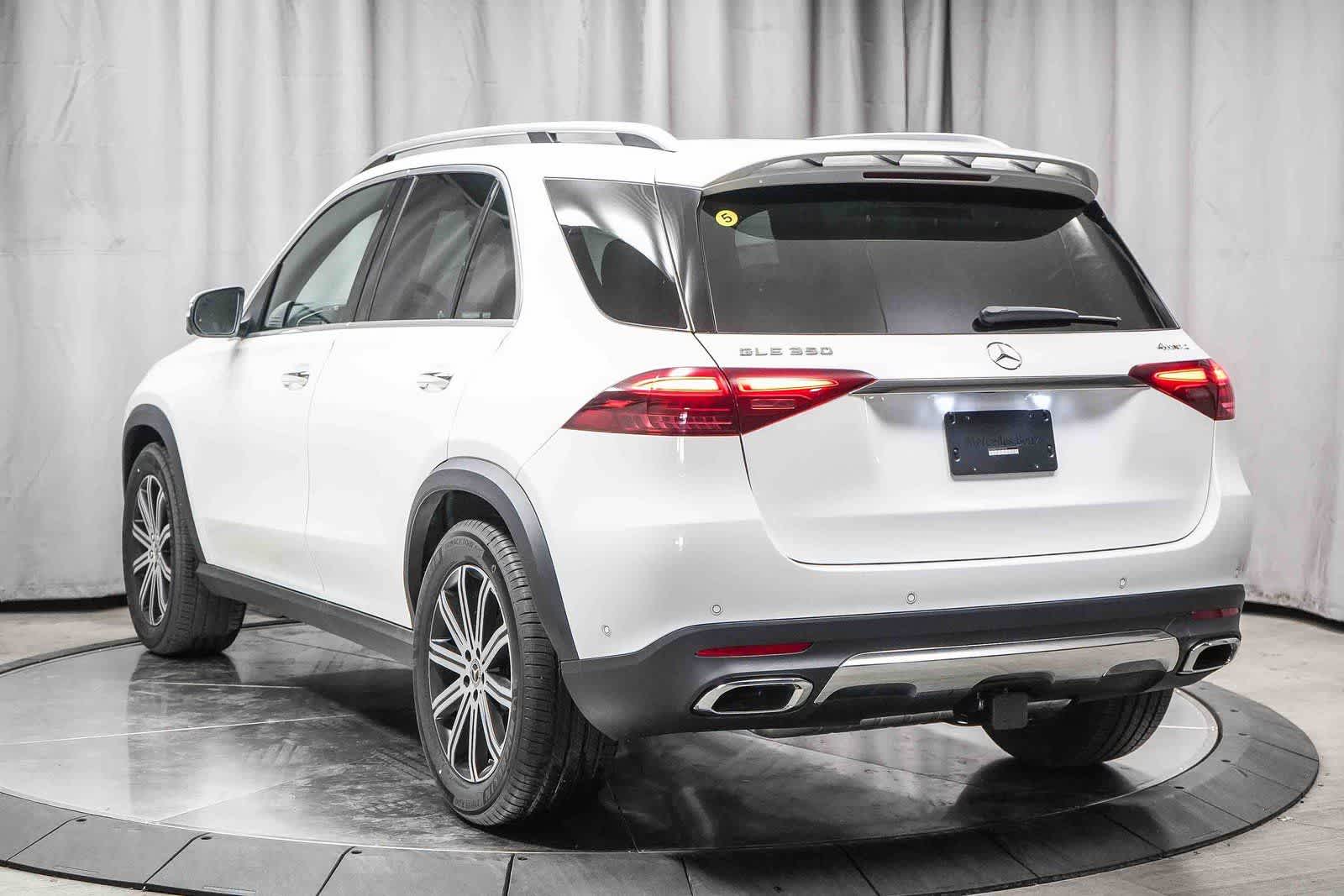 Thumbnail: 2026 Mercedes-Benz GLE - 6