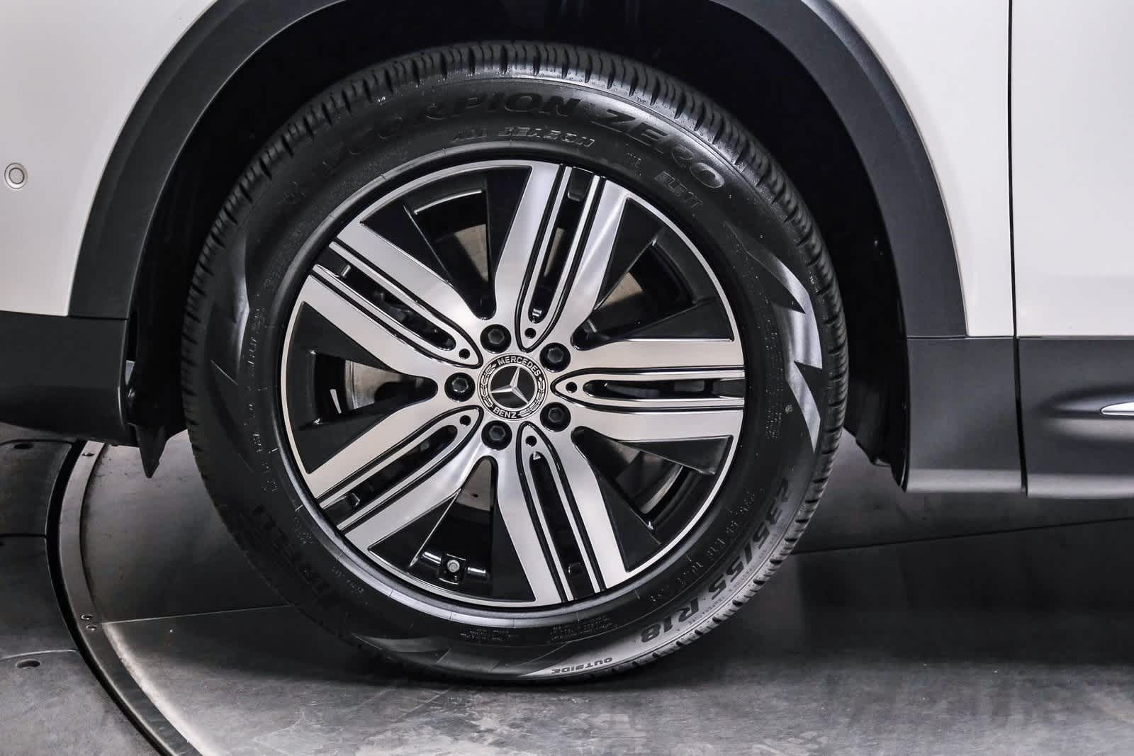 Thumbnail: 2023 Mercedes-Benz EQB - 10