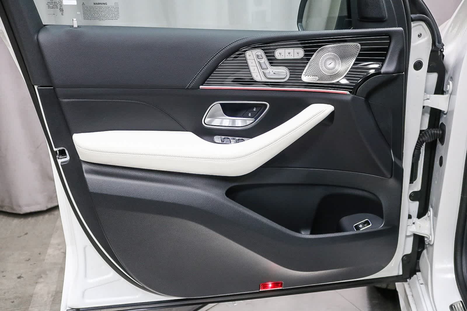 Thumbnail: 2026 Mercedes-Benz GLE - 20