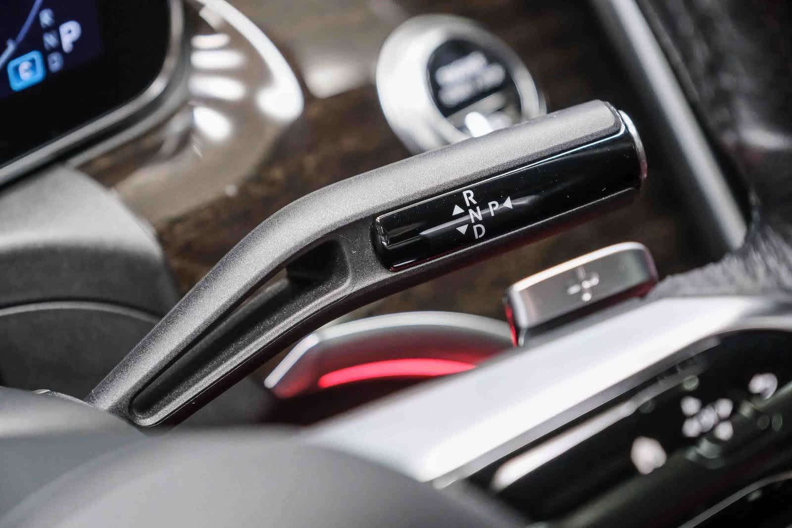 Thumbnail: 2022 Mercedes-Benz C-Class - 13