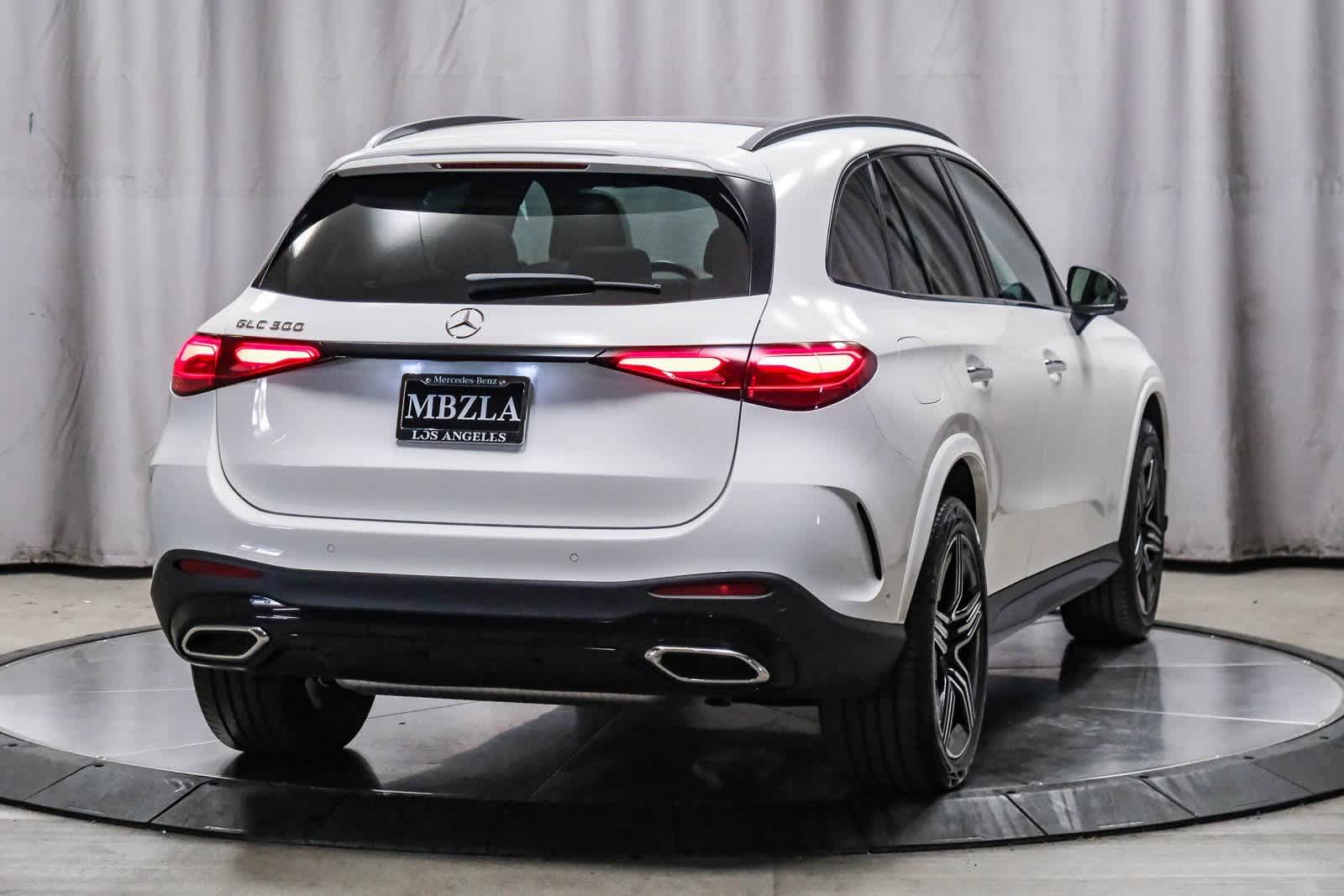 Thumbnail: 2023 Mercedes-Benz GLC - 4