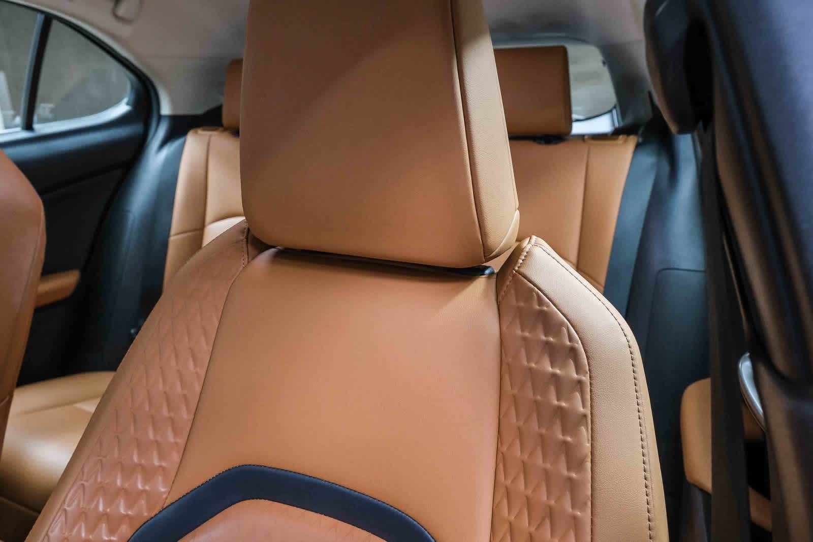 Thumbnail: 2021 Lexus UX - 20