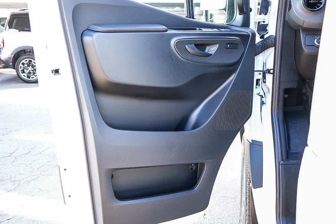 Thumbnail: 2026 Mercedes-Benz Sprinter - 19