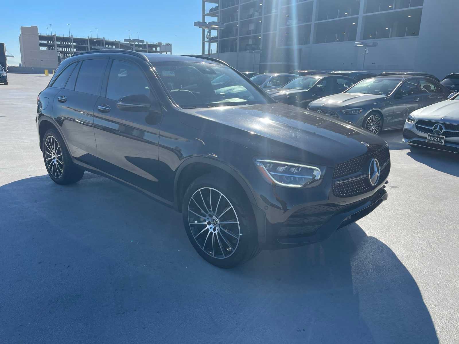 Thumbnail: 2022 Mercedes-Benz GLC - 2