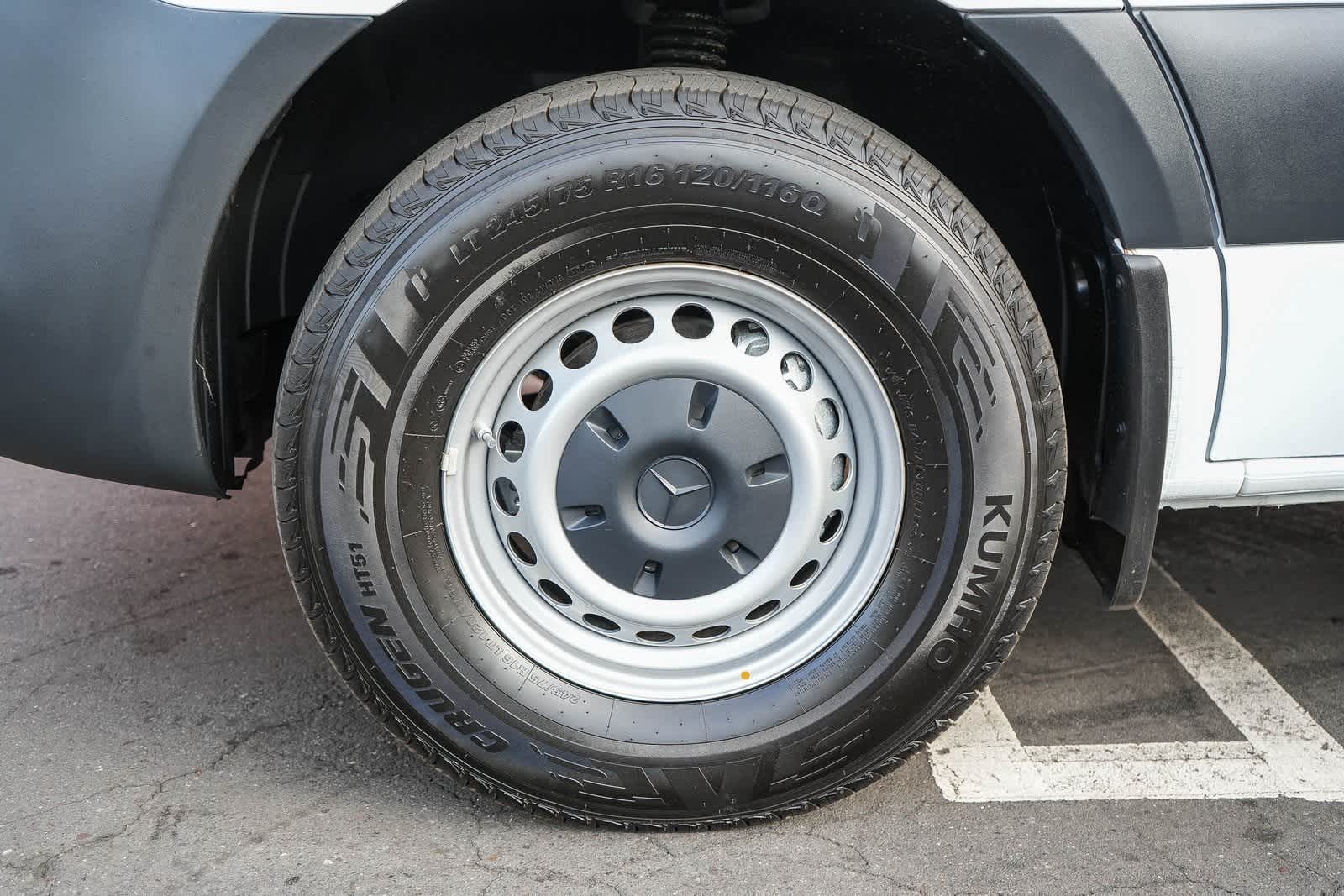 Thumbnail: 2025 Mercedes-Benz Sprinter - 11