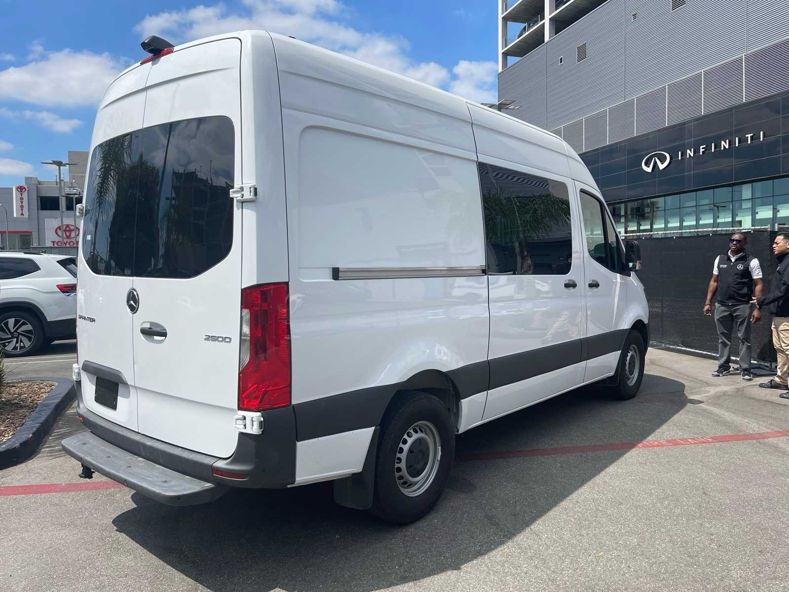 Thumbnail: 2024 Mercedes-Benz Sprinter - 3