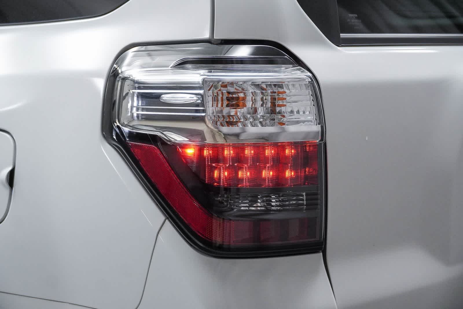 Thumbnail: 2022 Toyota 4Runner - 11