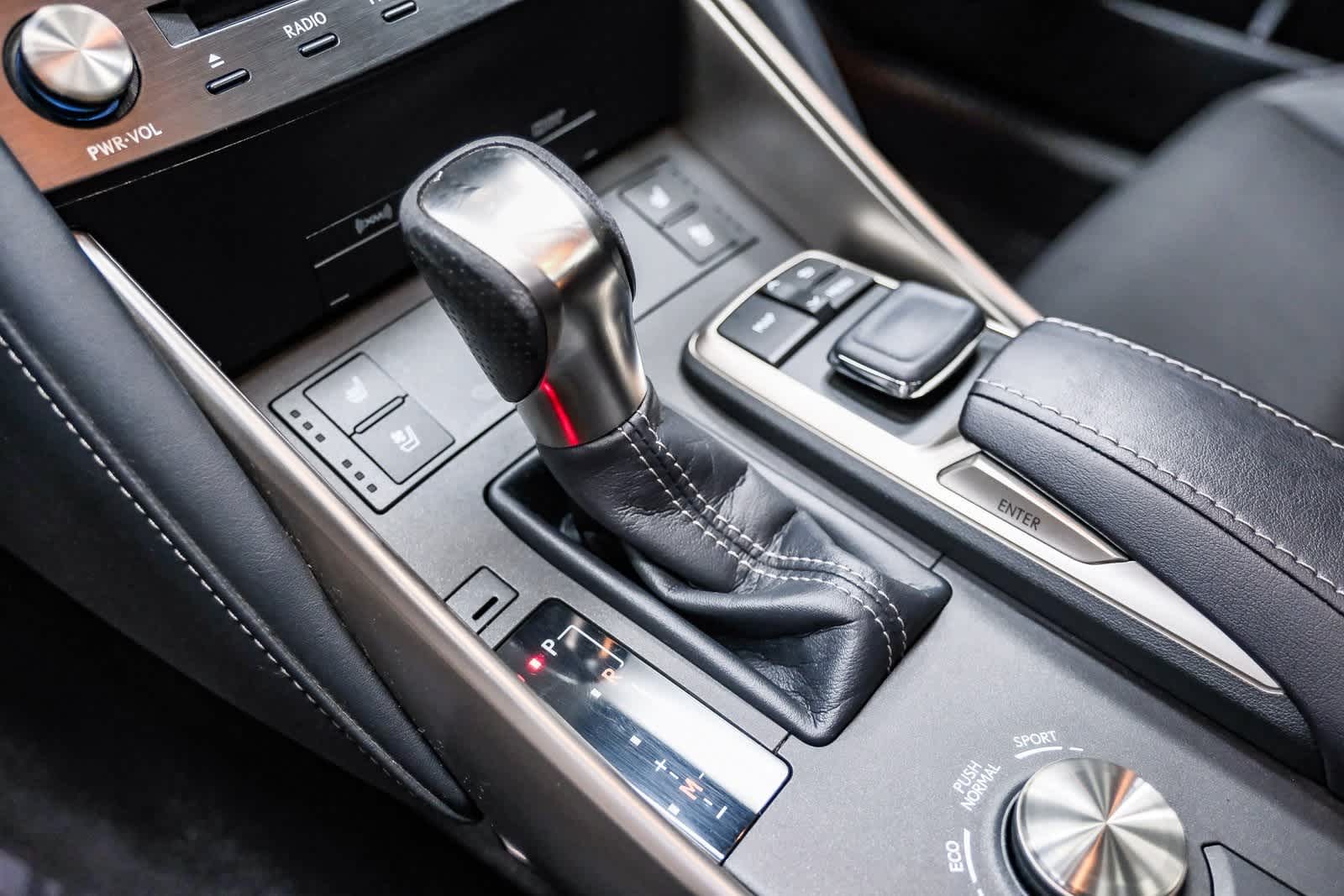 Thumbnail: 2017 Lexus IS - 21