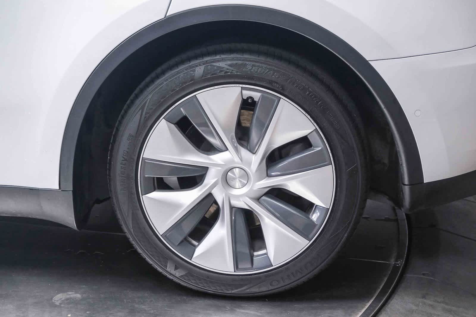 Thumbnail: 2020 Tesla Model Y - 9