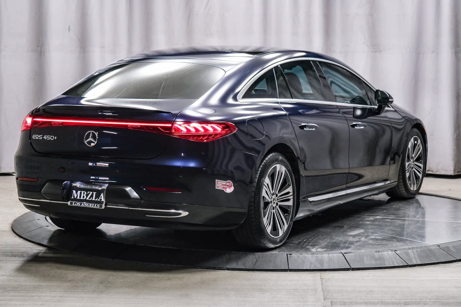 Thumbnail: 2022 Mercedes-Benz EQS - 4