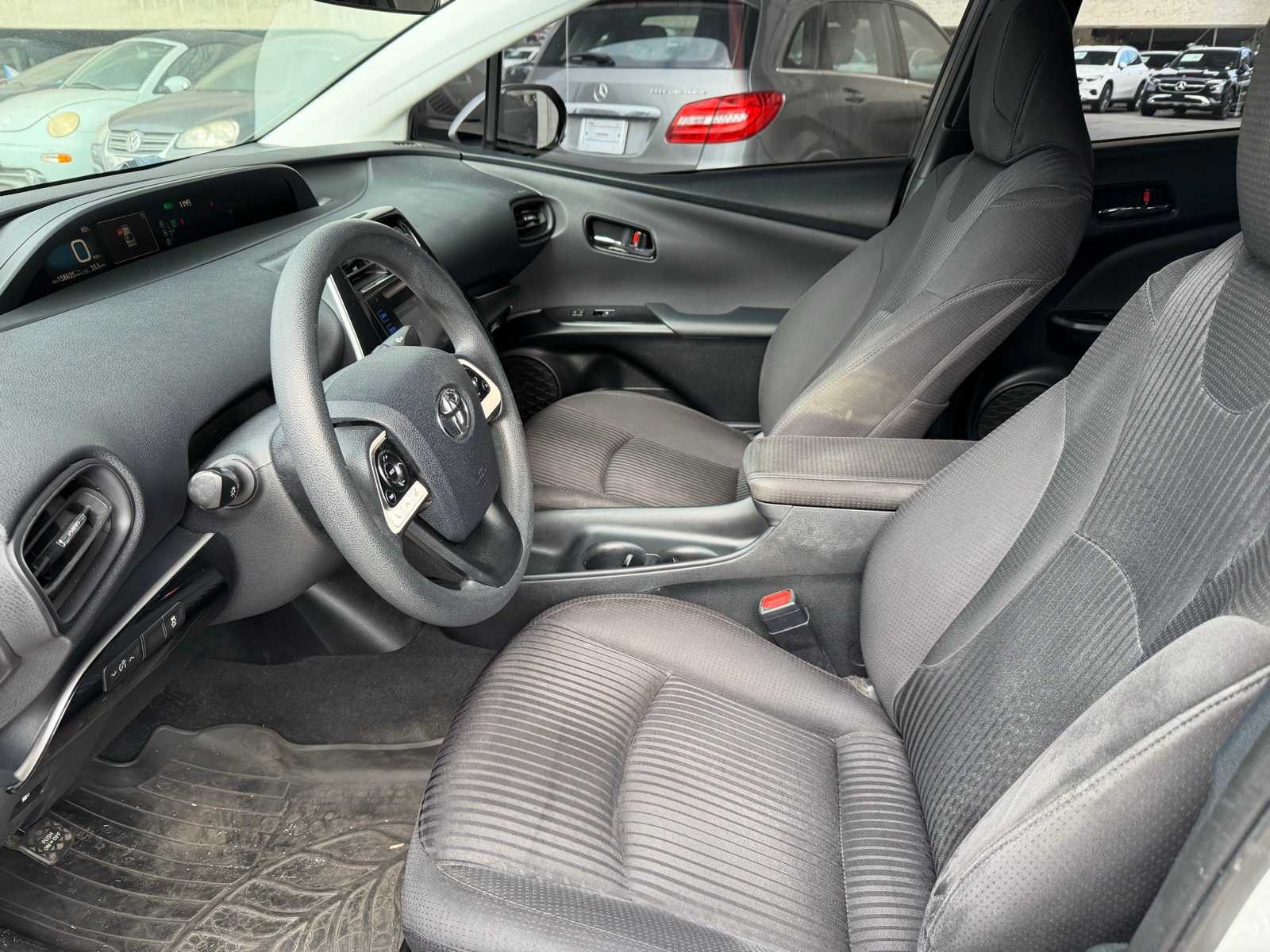 Thumbnail: 2016 Toyota Prius - 6