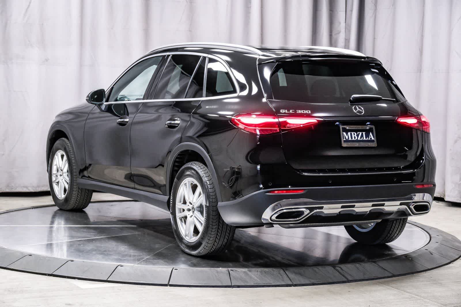 Thumbnail: 2026 Mercedes-Benz GLC - 2