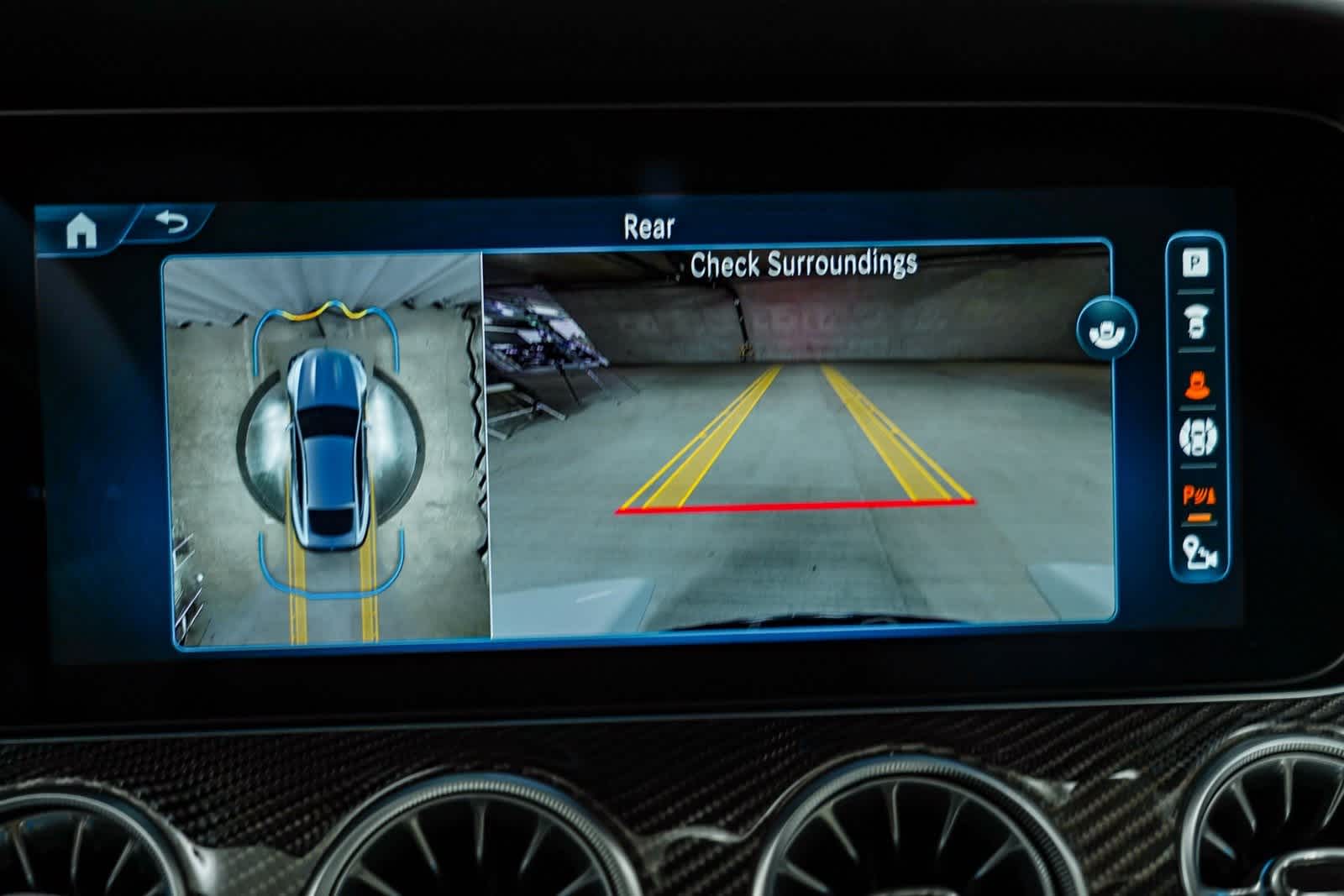 Thumbnail: 2026 Mercedes-Benz AMG GT - 24