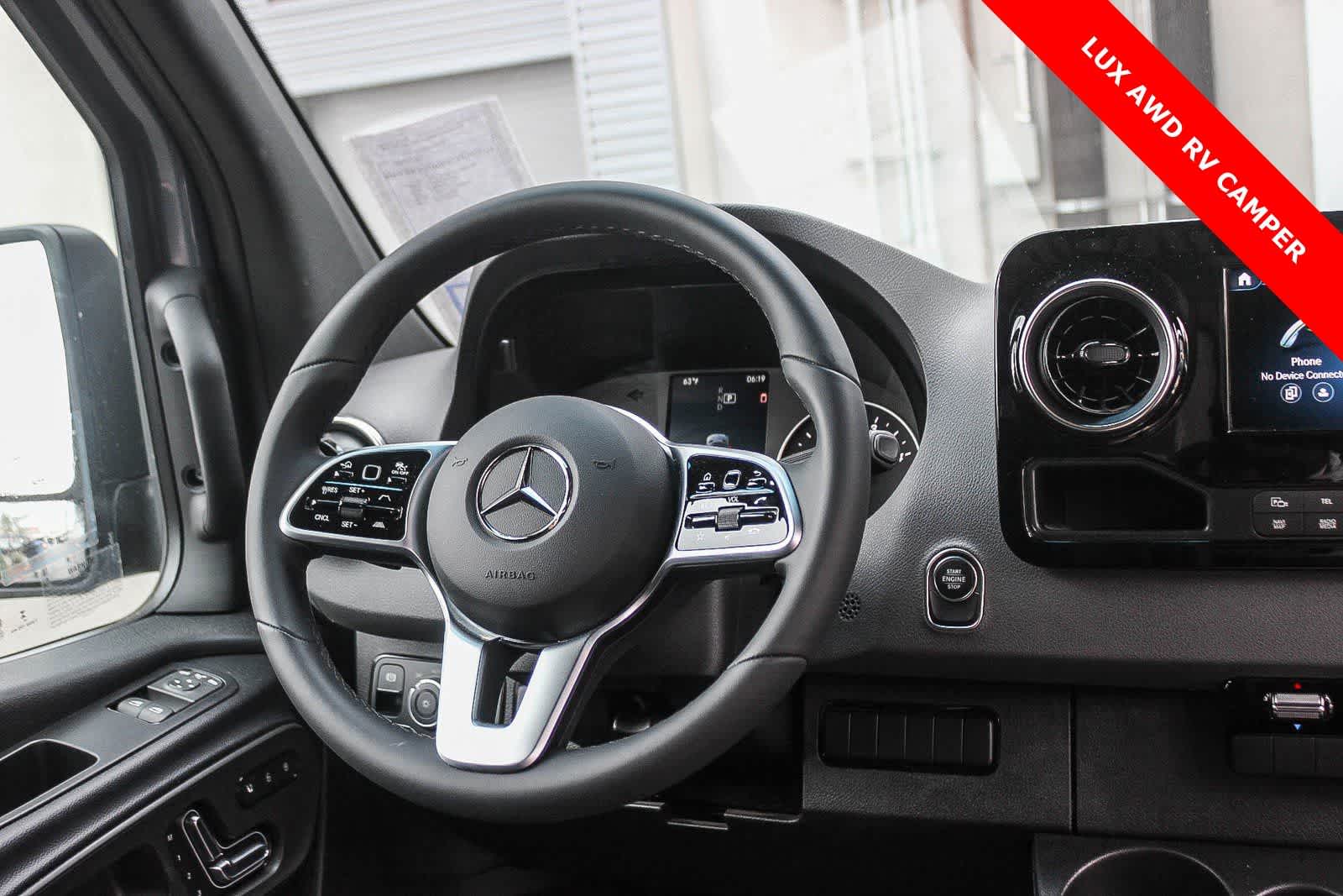 Thumbnail: 2023 Mercedes-Benz Sprinter - 10