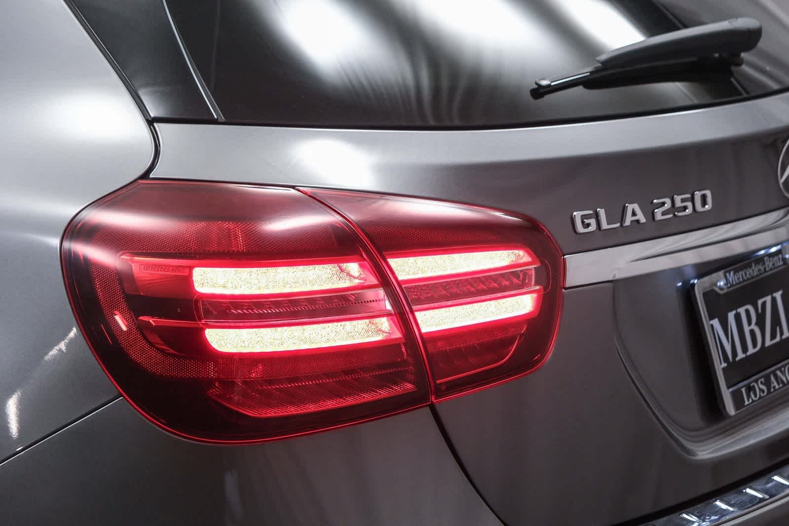 Thumbnail: 2020 Mercedes-Benz GLA - 7