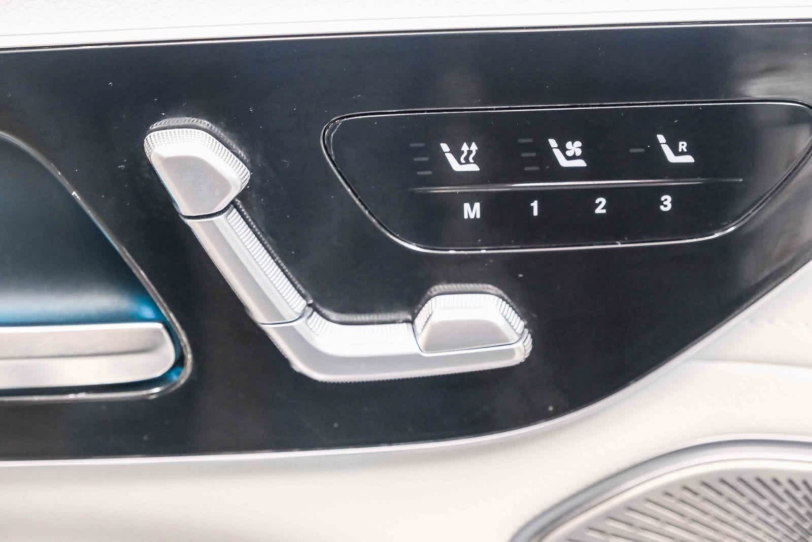 Thumbnail: 2023 Mercedes-Benz EQS - 20