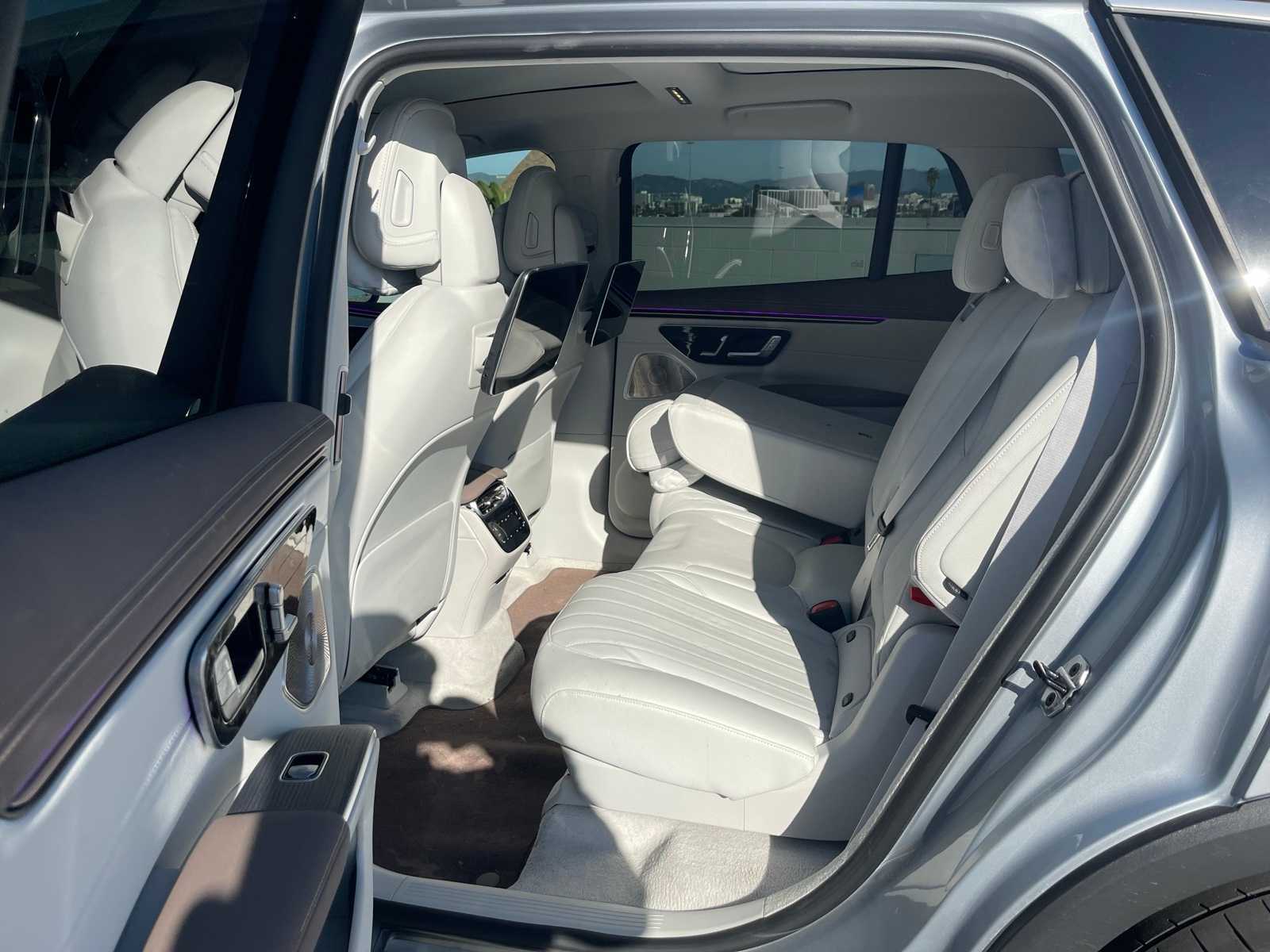 Thumbnail: 2023 Mercedes-Benz EQS - 5