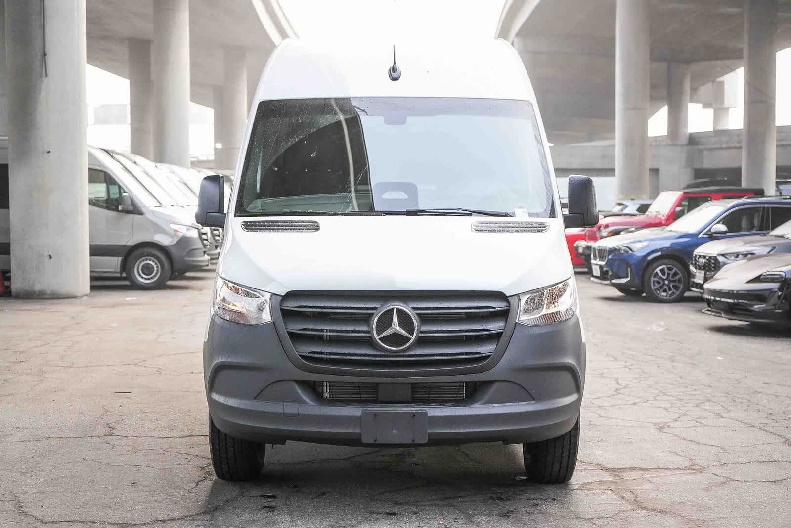 Thumbnail: 2026 Mercedes-Benz Sprinter - 2