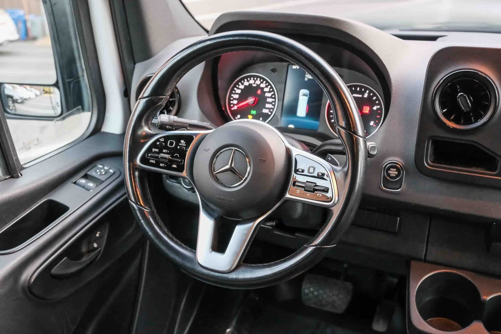 Thumbnail: 2022 Mercedes-Benz Sprinter - 16