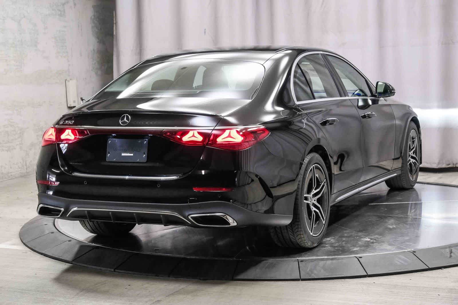 Thumbnail: 2026 Mercedes-Benz E-Class - 4