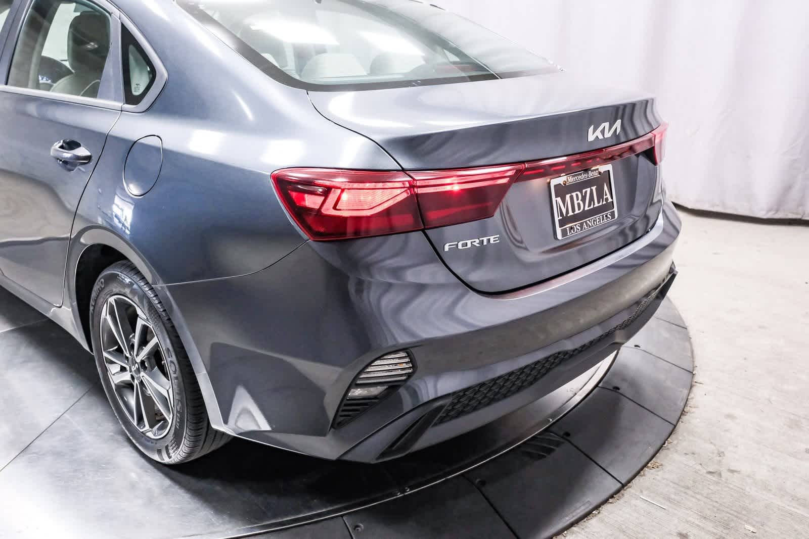 Thumbnail: 2022 Kia Forte - 8