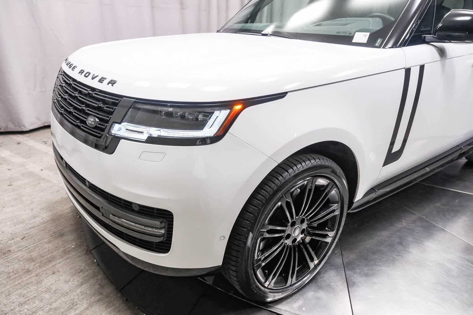 Thumbnail: 2024 Land Rover Range Rover - 12