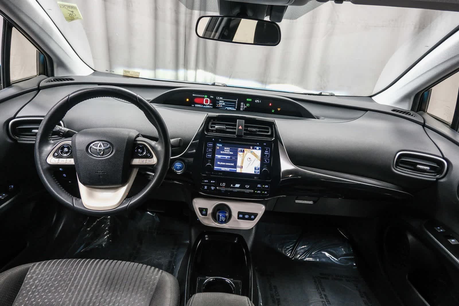 Thumbnail: 2018 Toyota Prius Prime - 13