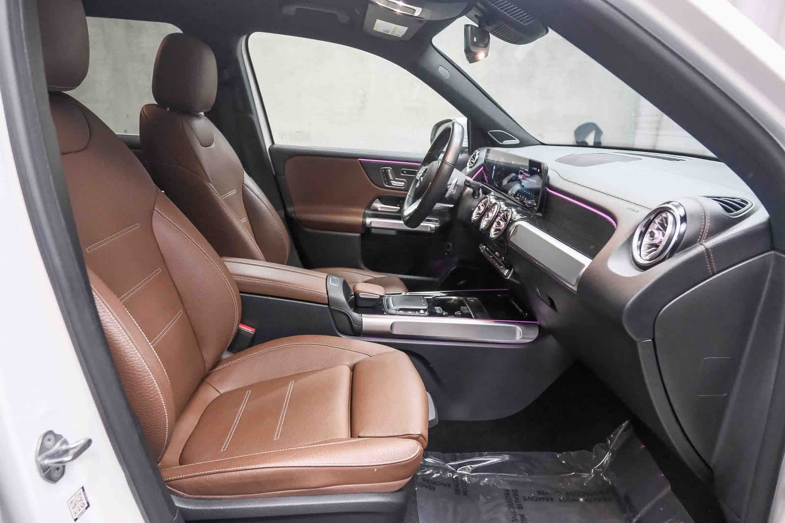 Thumbnail: 2021 Mercedes-Benz GLB - 18