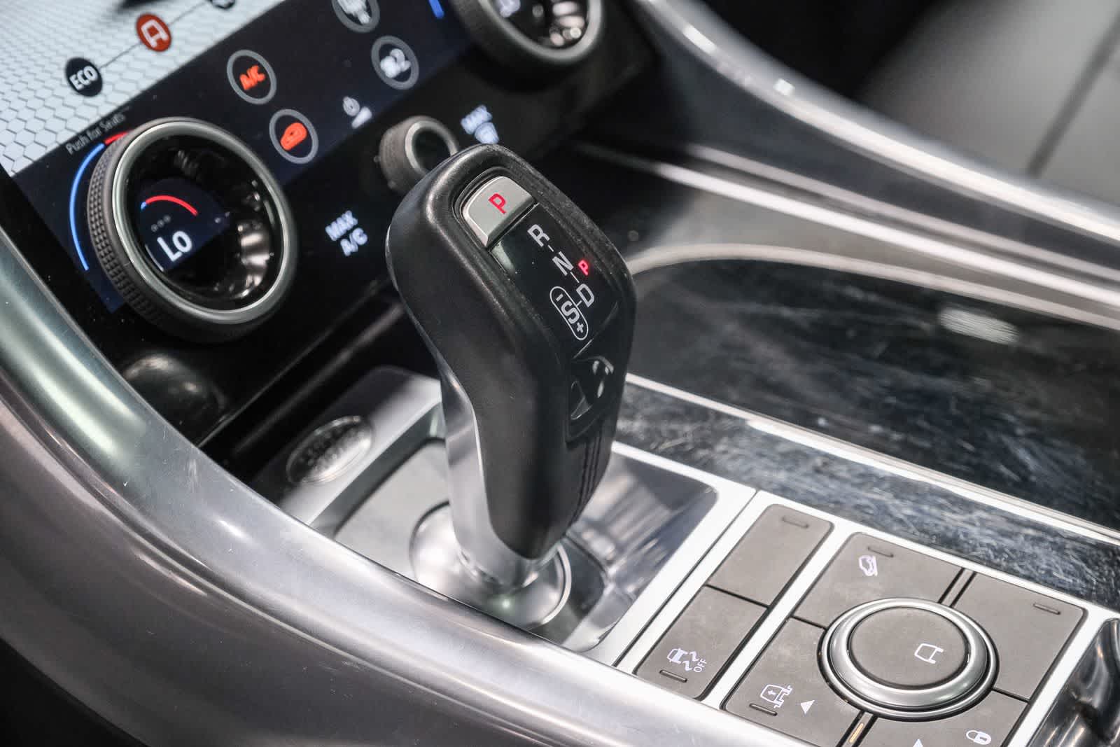 Thumbnail: 2018 Land Rover Range Rover Sport - 25