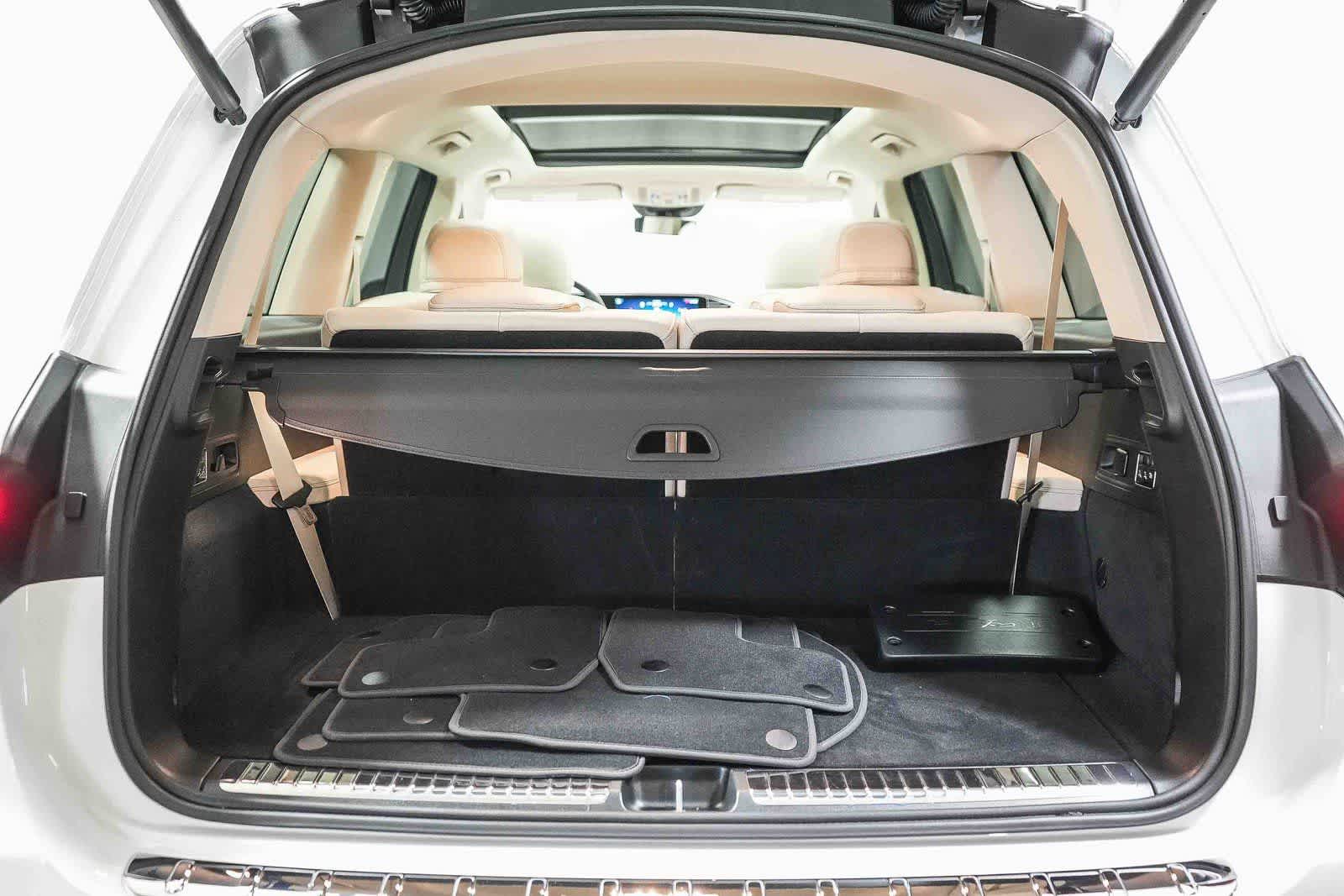 Thumbnail: 2025 Mercedes-Benz GLS - 27