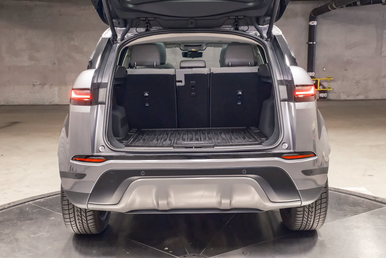 Thumbnail: 2025 Land Rover Range Rover Evoque - 27