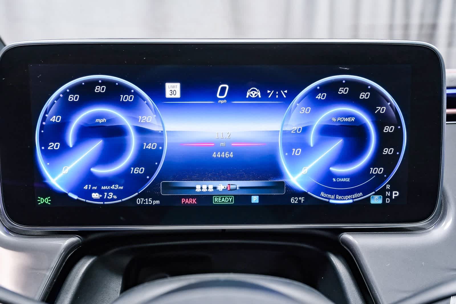 Thumbnail: 2023 Mercedes-Benz EQS - 22