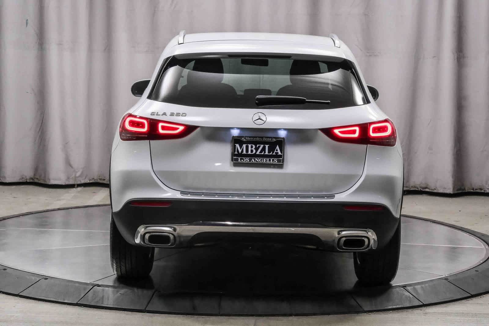 Thumbnail: 2023 Mercedes-Benz GLA - 3