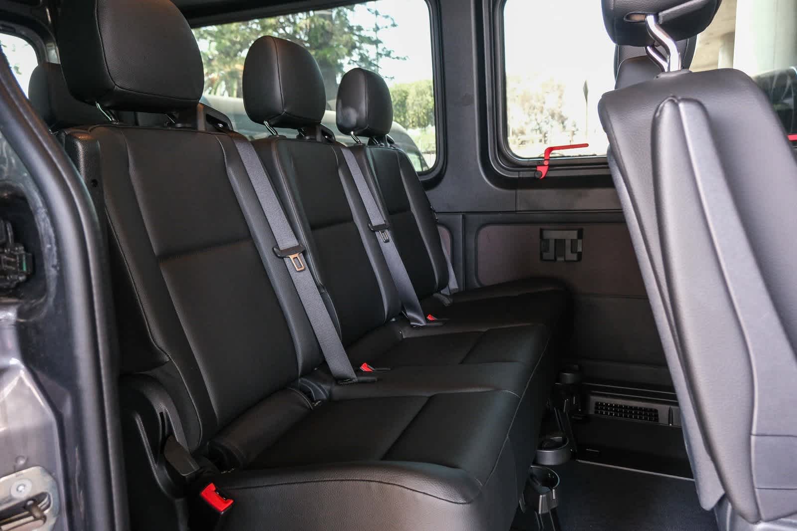 Thumbnail: 2024 Mercedes-Benz Sprinter - 21