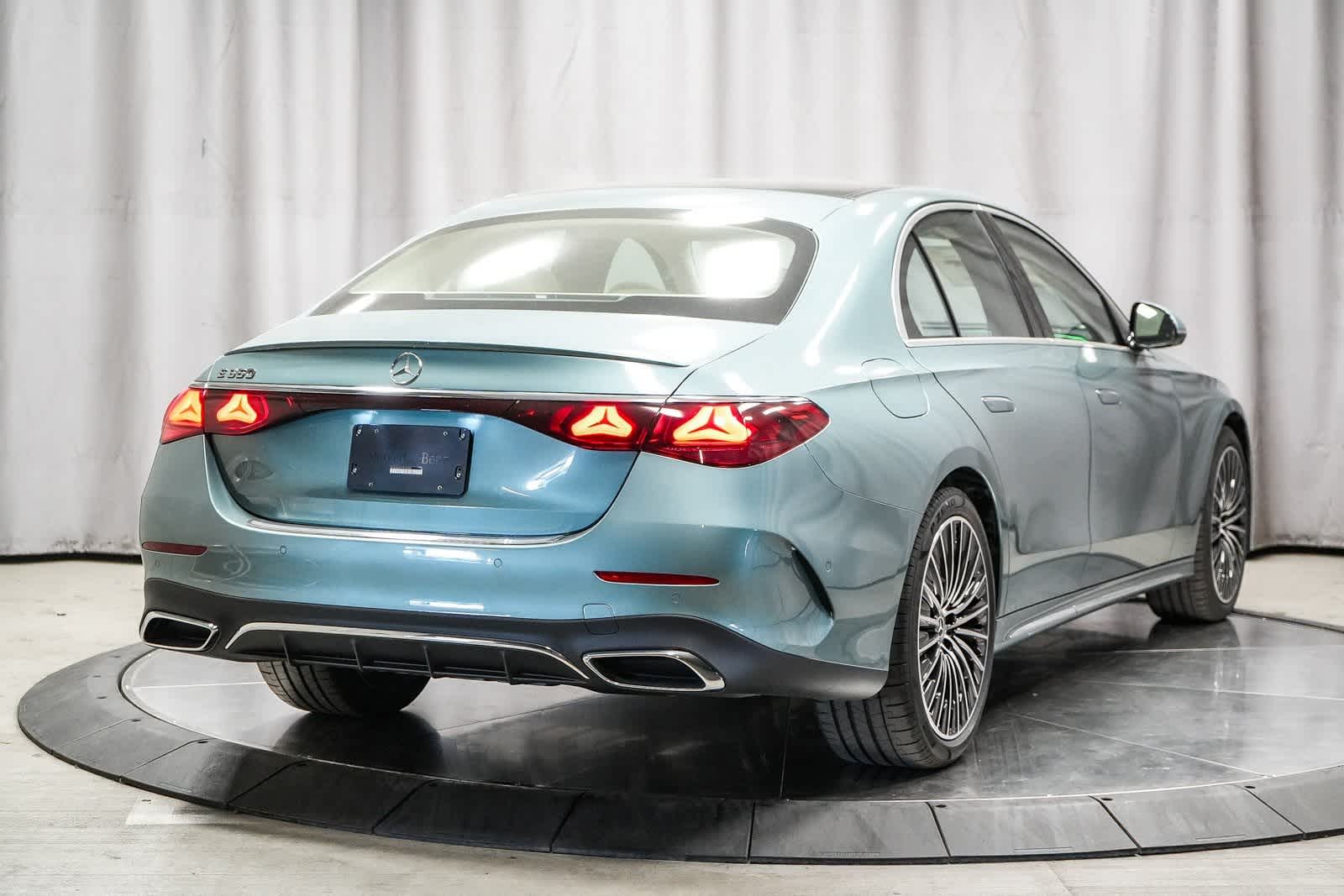 Thumbnail: 2026 Mercedes-Benz E-Class - 8