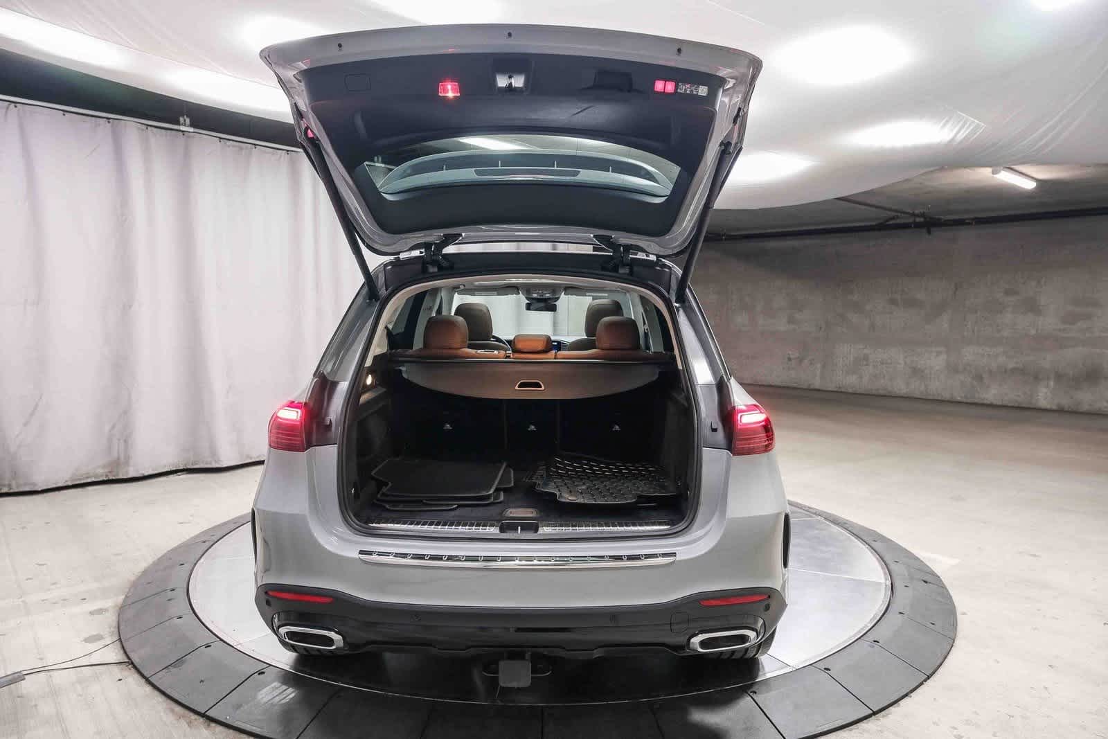 Thumbnail: 2025 Mercedes-Benz GLE - 27