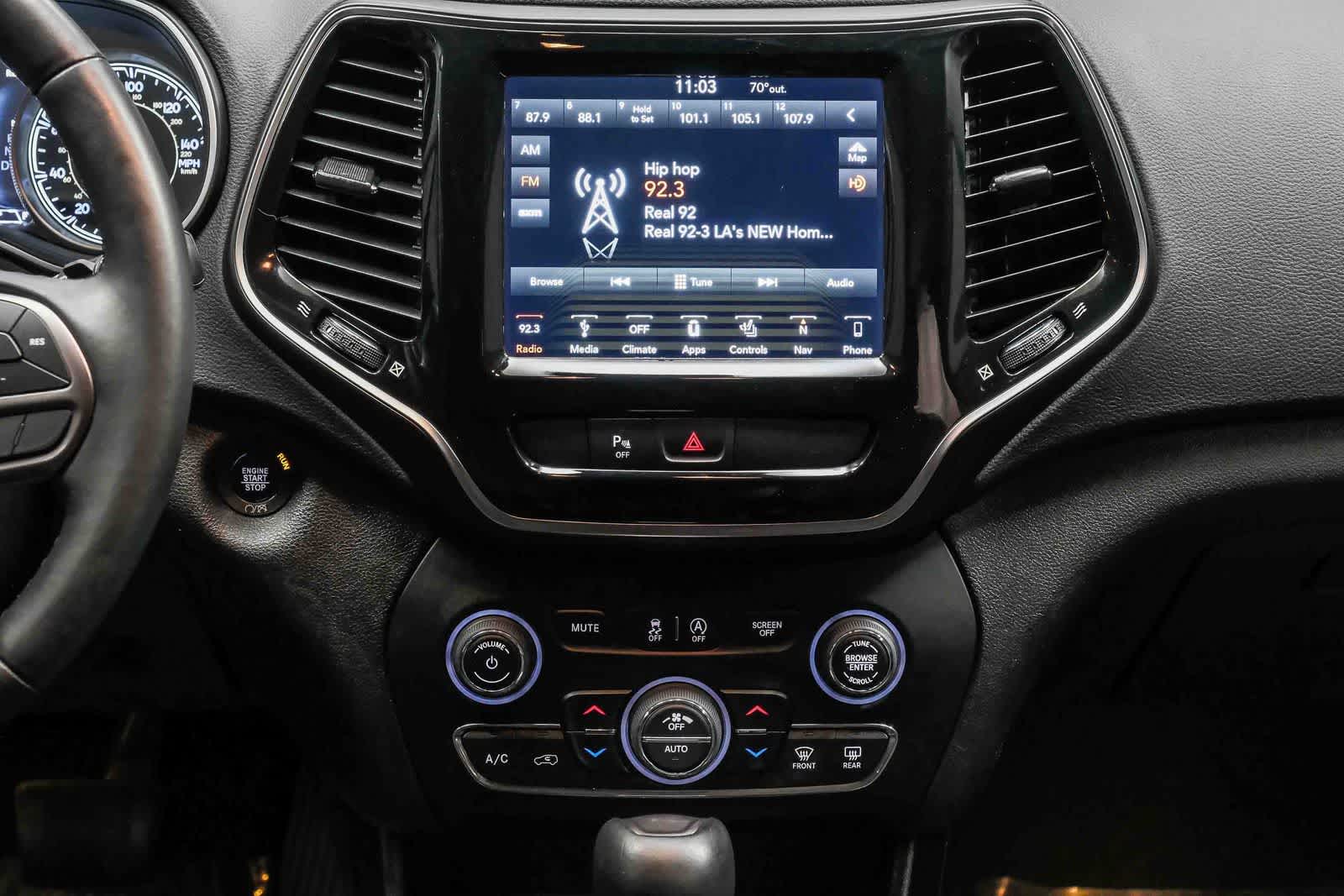 Thumbnail: 2019 Jeep Cherokee - 14