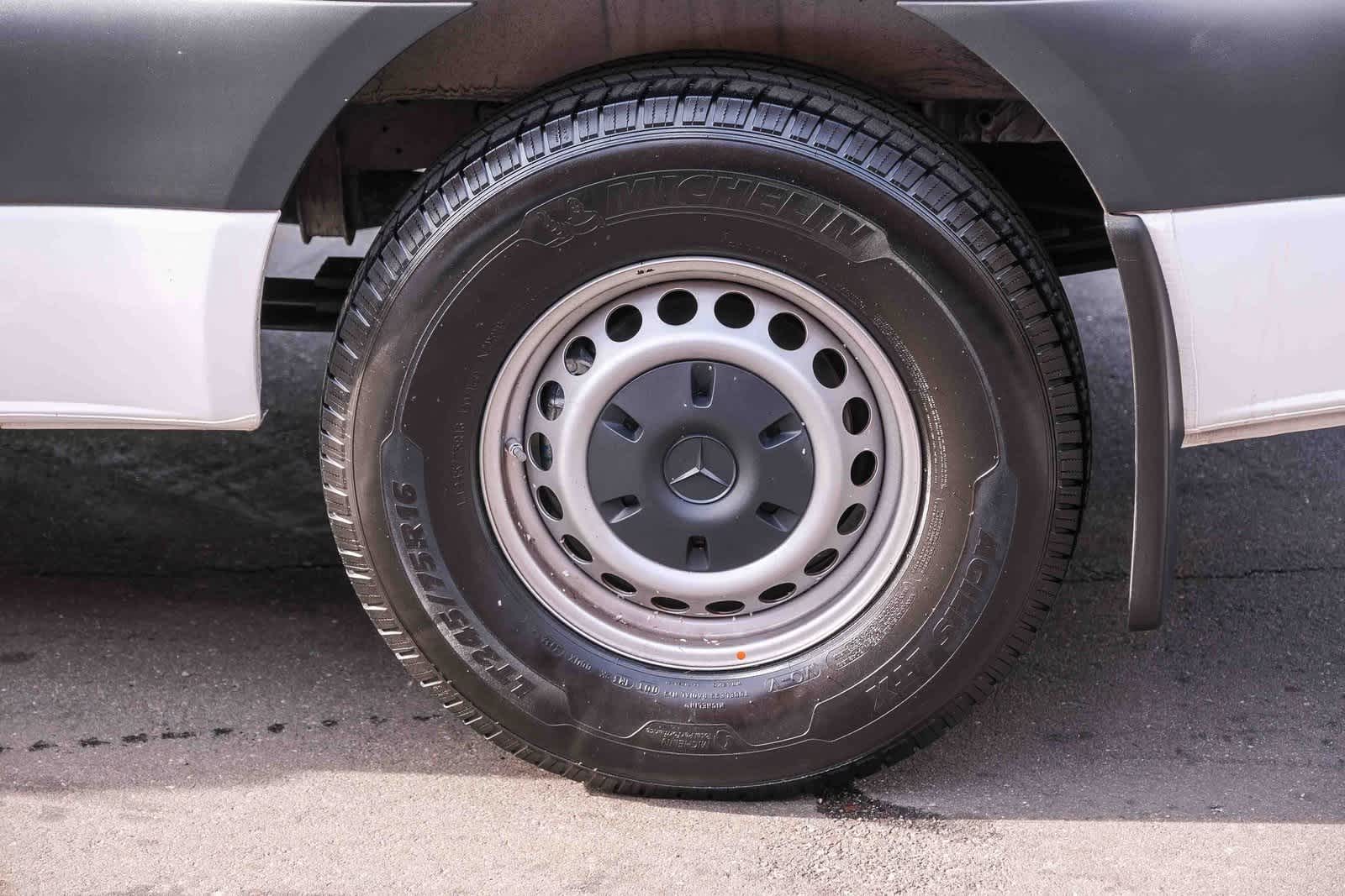 Thumbnail: 2023 Mercedes-Benz Sprinter - 9