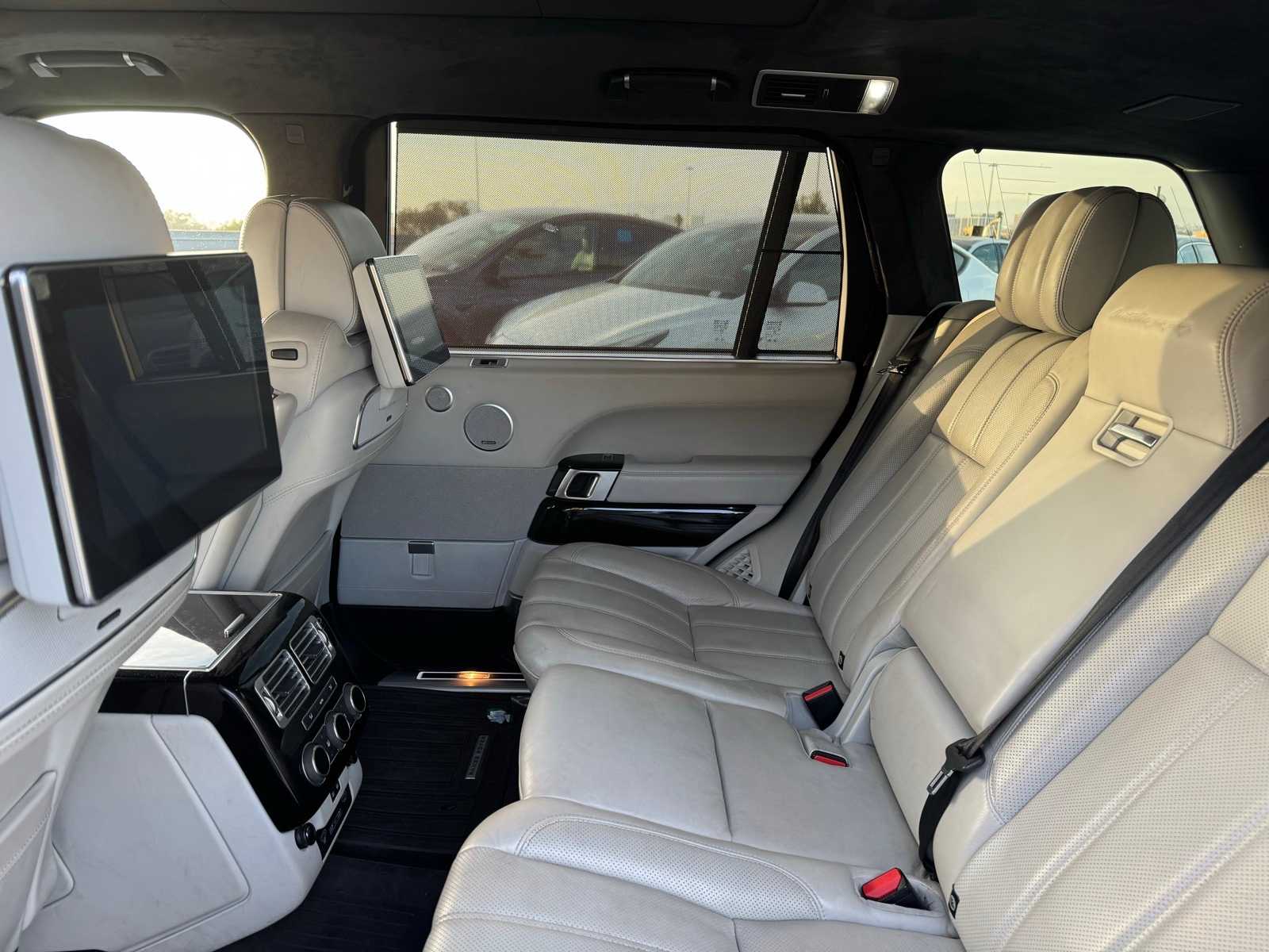 Thumbnail: 2017 Land Rover Range Rover - 5