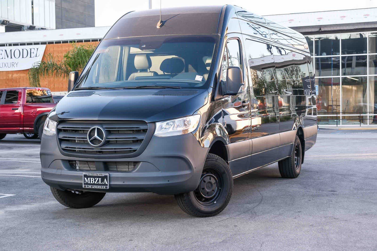 Thumbnail: 2024 Mercedes-Benz Sprinter - 2