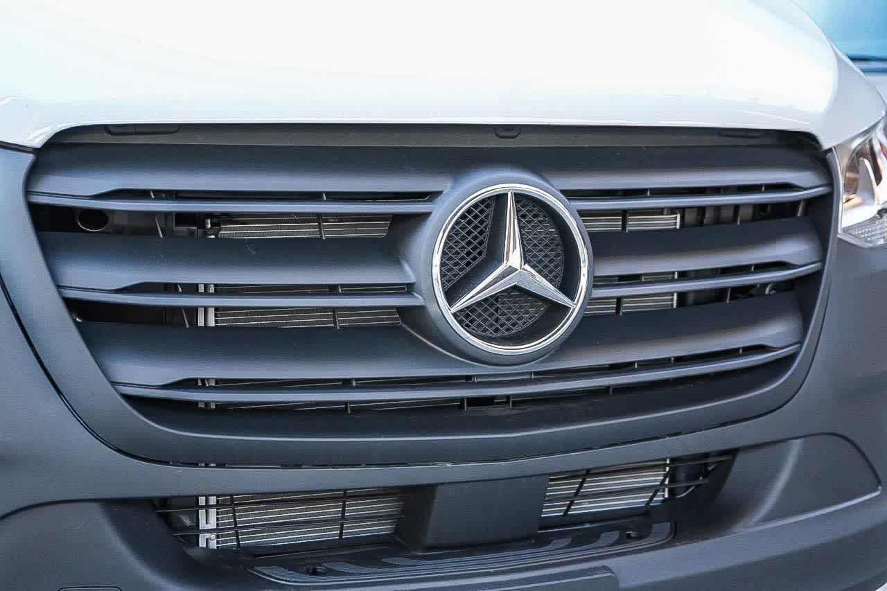 Thumbnail: 2026 Mercedes-Benz Sprinter - 5