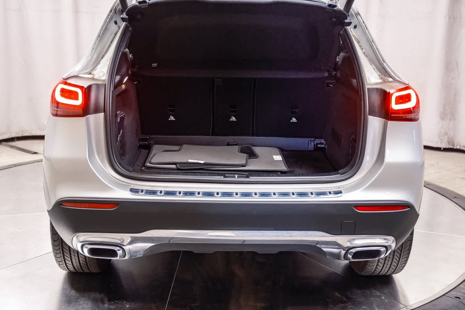 Thumbnail: 2022 Mercedes-Benz GLA - 25